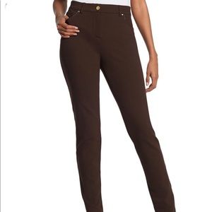 Chico's So Slimming Ponte Pant Size 1.5/10P